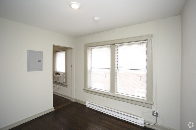 1BR, 1BA - 515 One Bed Unit/488 SF - Maple Flats