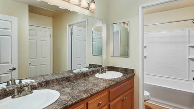 Deerwood Apartments San Diego