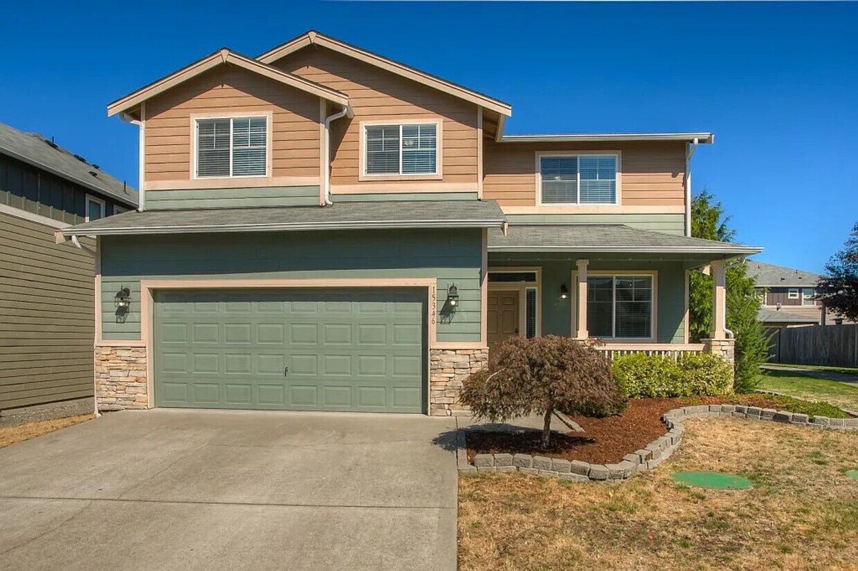Foto principal - 3 Bedrooms Plus Loft with Fenced Yard & Co...