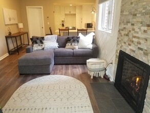 Building Photo - 24 Forest Rim Way