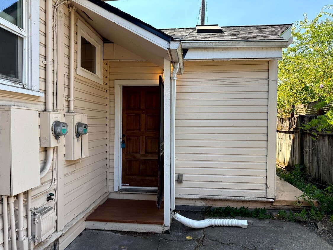 Photo - 1574 Jefferson St