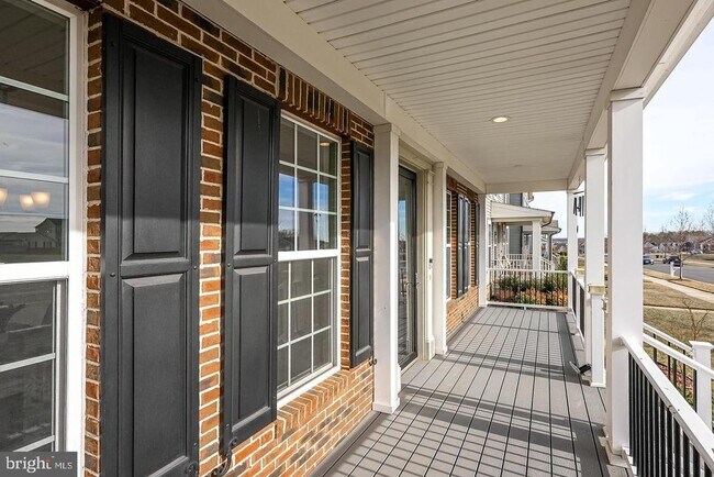 Foto del edificio - 317 Foxglove Way
