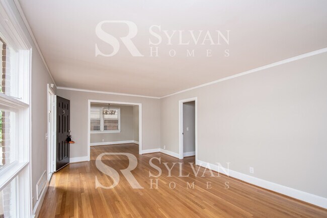 Foto del edificio - Where Charm Meets Comfort