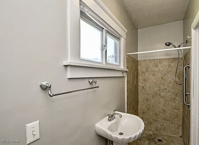 Foto del edificio - 1628 Clark Ave SW