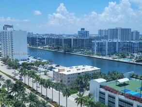 Building Photo - 2501 S Ocean Dr