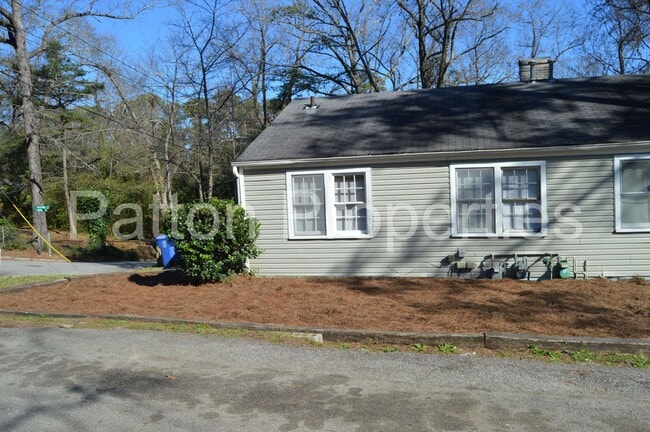 Building Photo - 1401 Kinderway &amp; 4300-4302 Wentworth -...