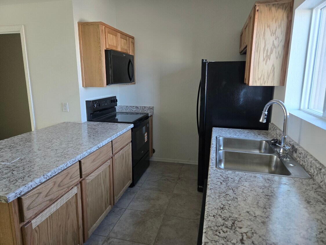 Foto principal - 833 S Avenue A