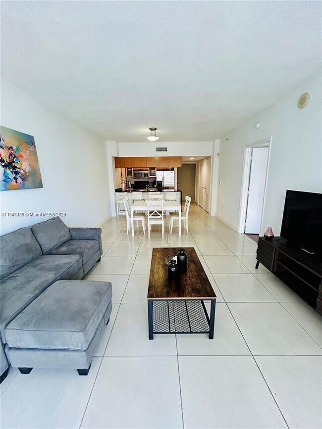 Foto del edificio - 1750 N Bayshore Dr