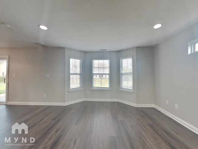 Foto del edificio - 618 Albermarle Dr