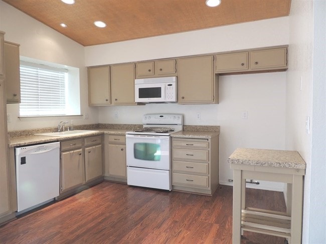 Building Photo - 3036 Quantana Way