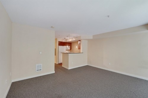 Building Photo - Tobira Studio - Studio