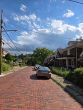 Building Photo - 2064 Dartmore St