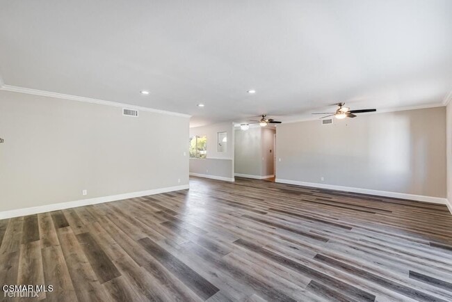 Building Photo - 4 br, 3 bath House - 5684 Ruthwood Dr