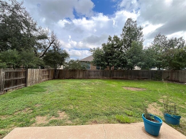 Building Photo - 9303 La Puente Dr