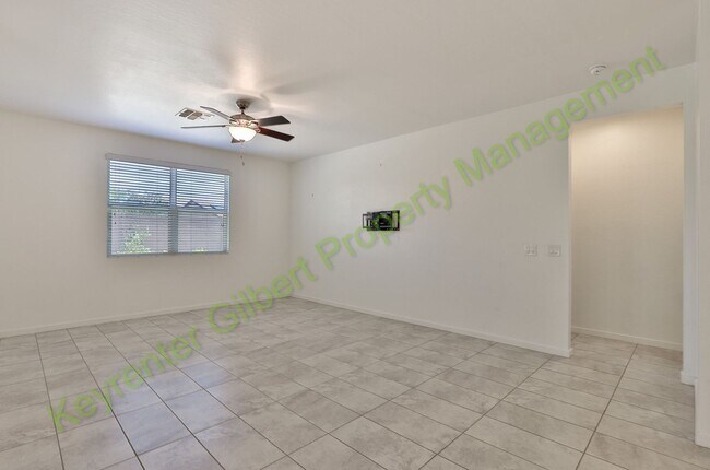Foto del edificio - Beautiful 3-Bed/2-Bath Home in San Tan Valley’s The Parks Community.