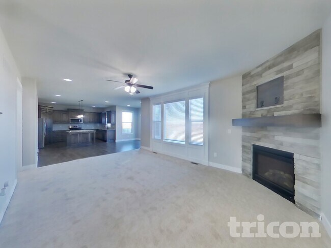 Foto del edificio - 28204 W 162nd St