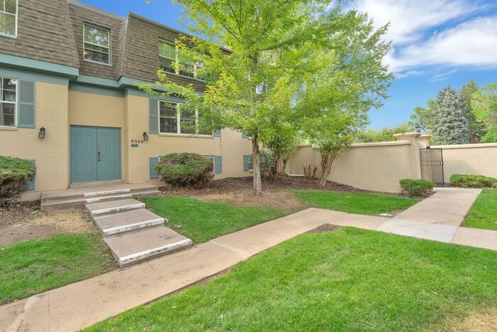 Foto principal - 9300 E Girard Ave