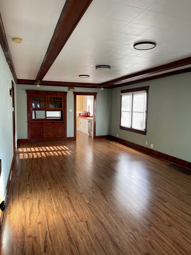 Foto del edificio - 640 S 4th Ave