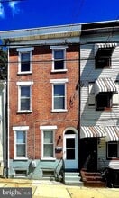 Building Photo - 1029 Lancaster Ave