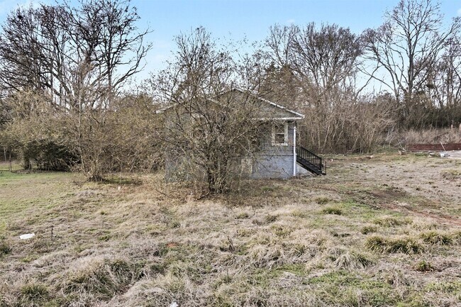 Foto del edificio - 3640 Wenonah Rd SW