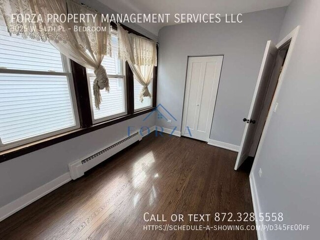 Foto del edificio - 3025 W 54th Pl