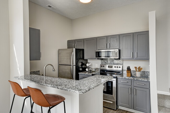 Building Photo - Loch Haven Apartments