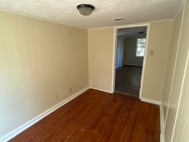 Building Photo - Home for rent