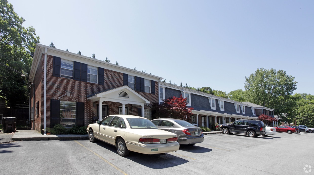 36383858 Taliluna Ave, Knoxville, TN 37919 Apartments in Knoxville