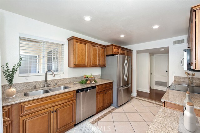 Foto del edificio - 5025 Twilight Canyon Rd