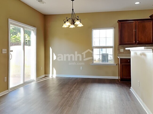 Foto del edificio - 10 Wild Meadow Drive