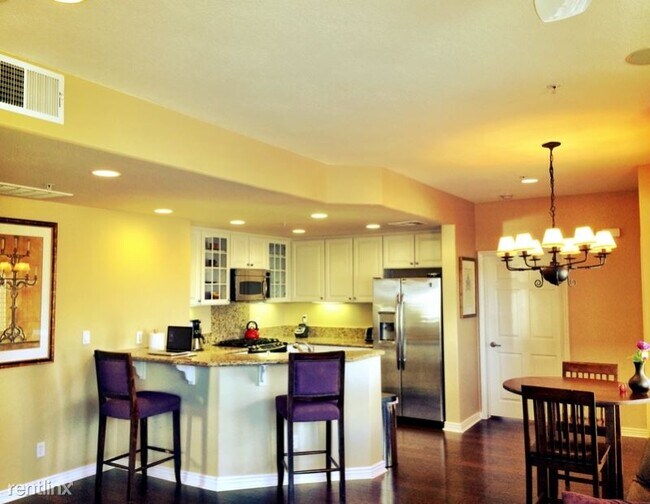 Foto del edificio - 2 br, 2.5 bath Condo - Entire Unit