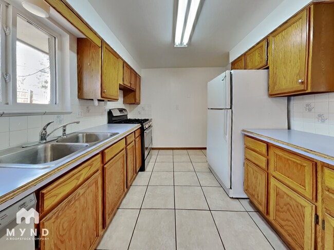 Foto del edificio - 775 S Braun St