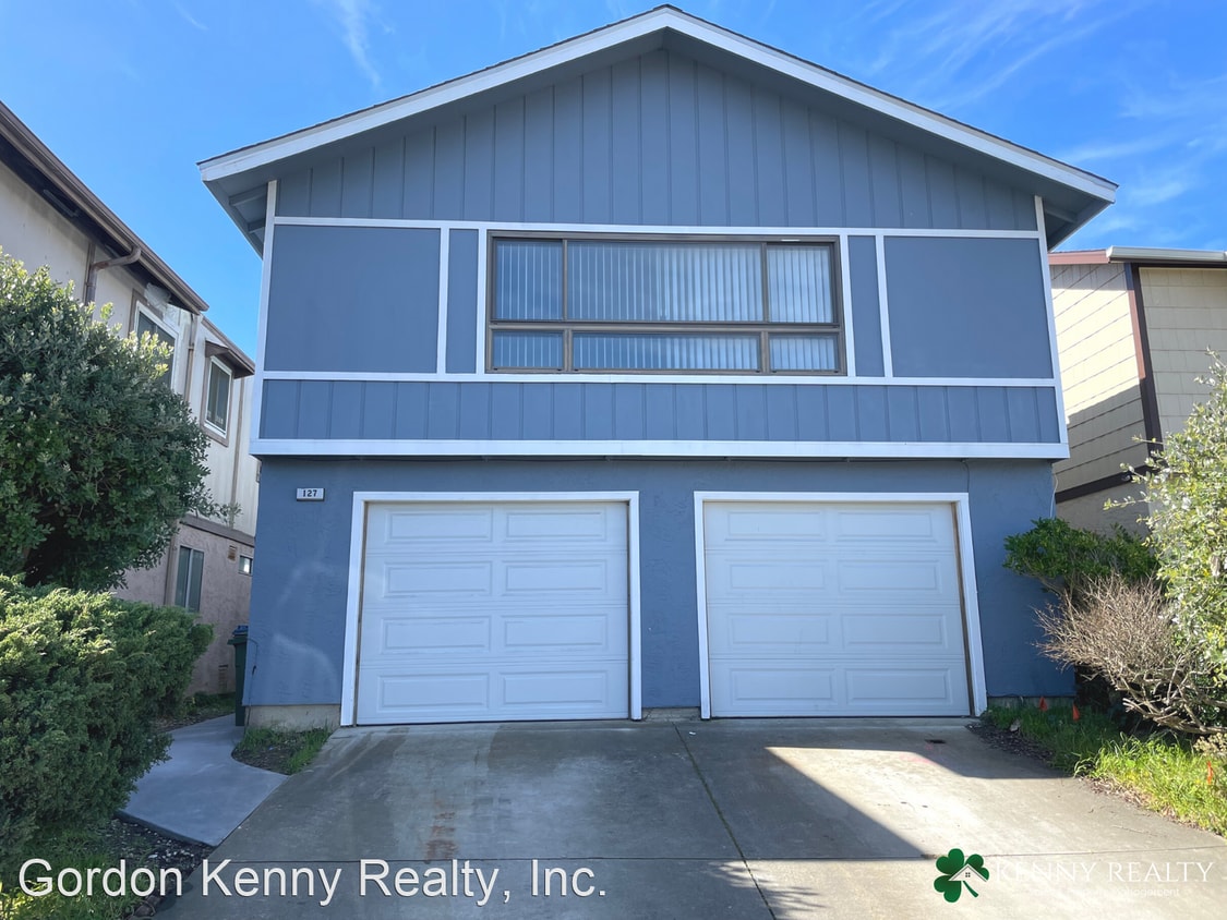 Primary Photo - 4 br, 3 bath House - 127 Lycett Circle