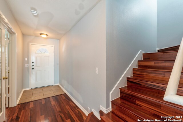 Foto del edificio - 1604 Rolling Brook Ln