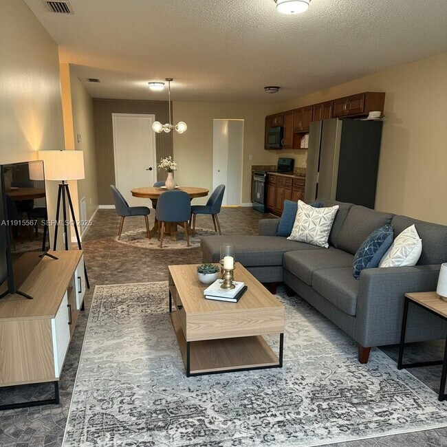 Building Photo - 2809 Jefferson Pkwy