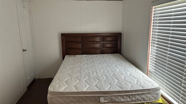 Foto del edificio - 23430 Bauer Hockley Rd