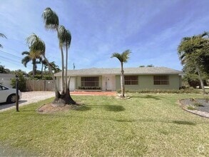 Building Photo - 1611 Carandis Rd