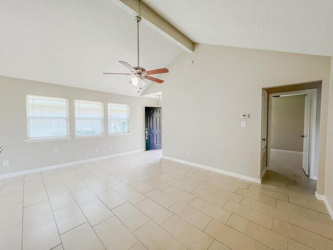 Building Photo - 3758 Varla Ln