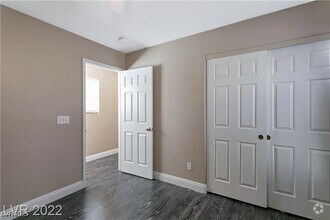 Building Photo - 9628 Gisborn Dr