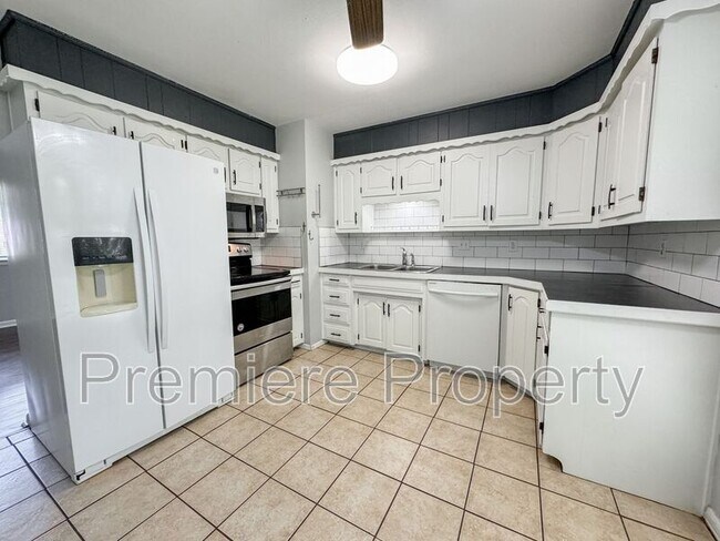 Building Photo - 7304 Elm Ave