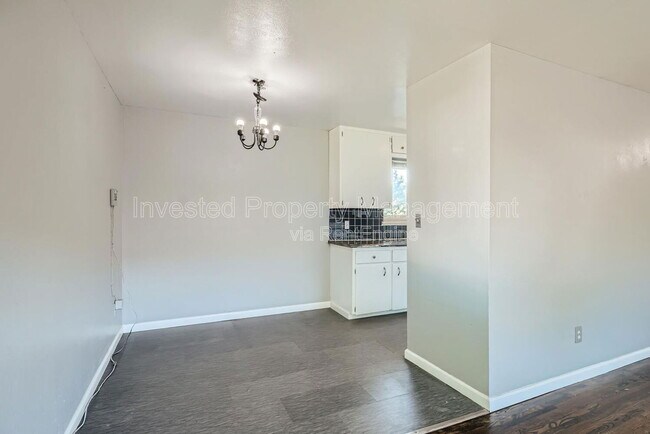 Foto del edificio - 1060 S Decatur St