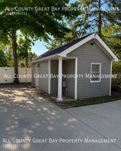 Building Photo - 121 Rose Dr