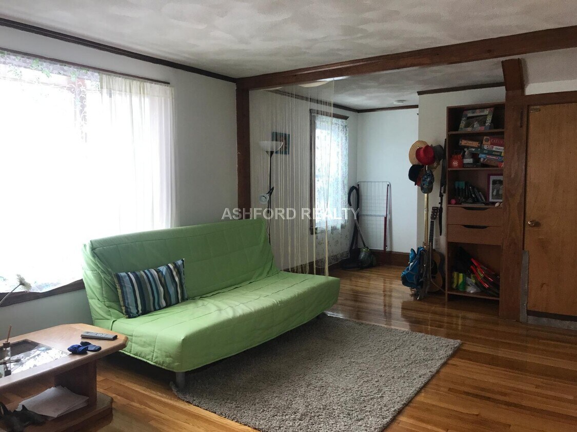 5 Ave, Belmont, MA 02478 Apartments 5 Ave Belmont