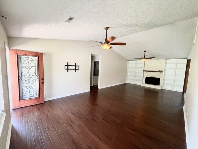 Building Photo - 908 Anchor Ct