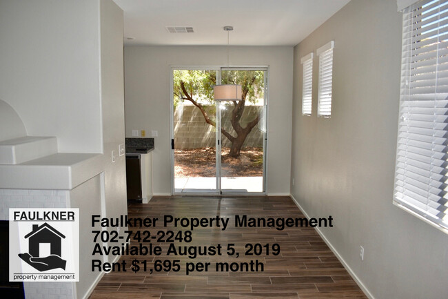 Dining Room - 328 Magnolia Arbor St