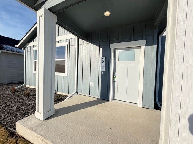 Foto del edificio - Brand New Foxtail Rancher