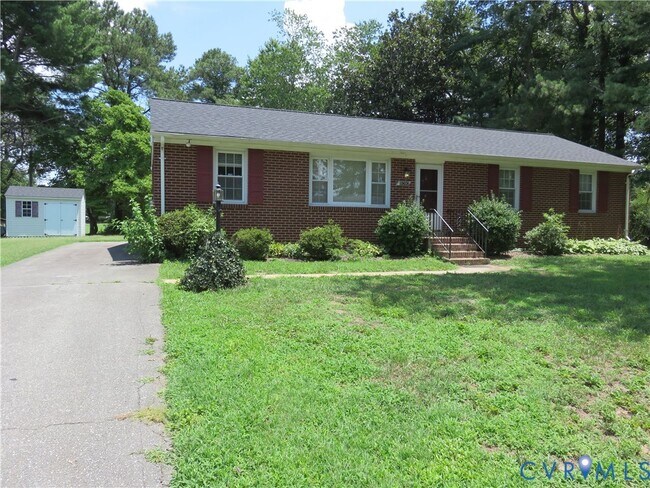 Building Photo - 8090 Dunwoody Rd