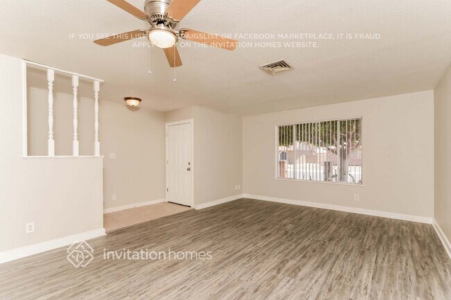 Foto del edificio - 12402 N 49th Ave