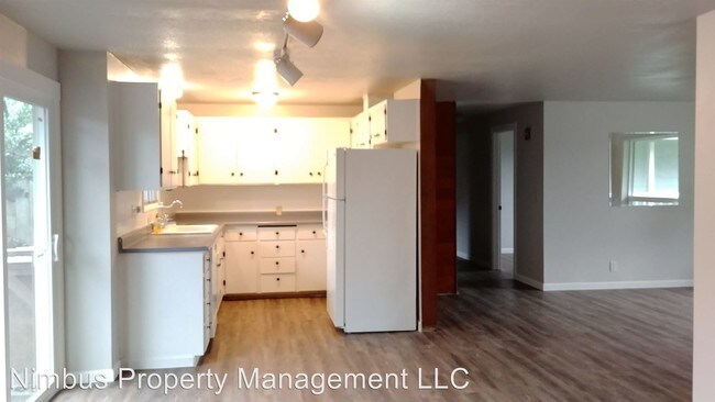 Building Photo - 3685 Bardell Ave