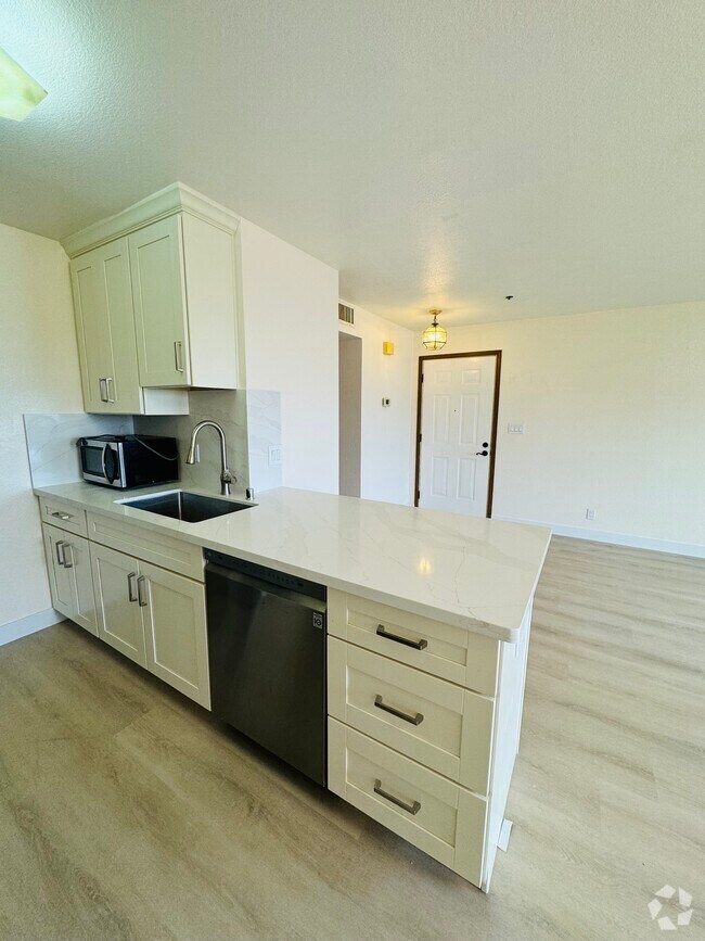 Concordia Land Apartments for Rent with Extra Storage Daly City, CA